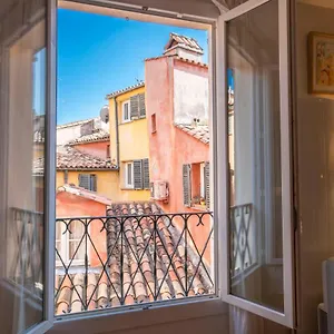 https://spacious-and-bright-flat-close-to-the-beach-heart-of-old-nice.fr-provencehotel.com
