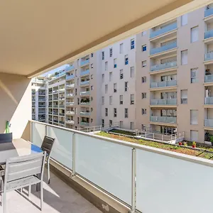 https://panier-major-appartement-de-47-m2-parking-et-terrasse.fr-provencehotel.com